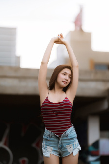 冷情王爷御八夫